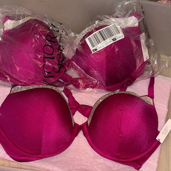 Victoria's Secret Magenta Bra with Glittering Silver Trim - Picture 7 of 8